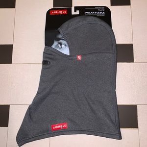 Ski/snowboarding mask